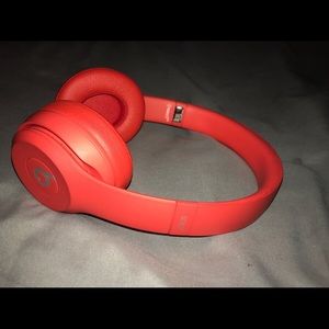 Beats Solo 3 Wireless (Limited Edition RED)